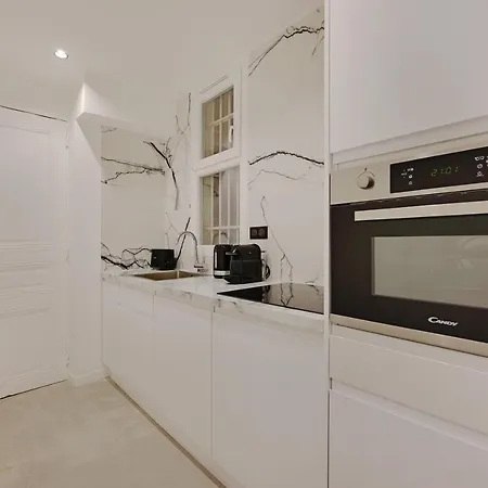 Appartement Cmg - Gare Saint Lazare